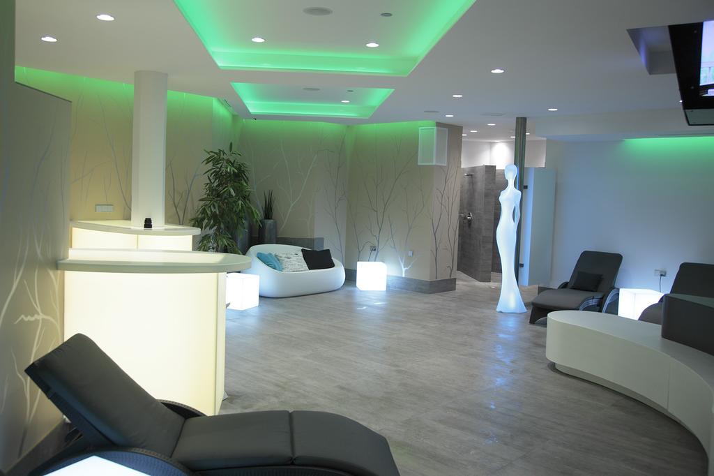 באד דירהיים Waldeck Spa Kur- & Wellness Resort מראה חיצוני תמונה